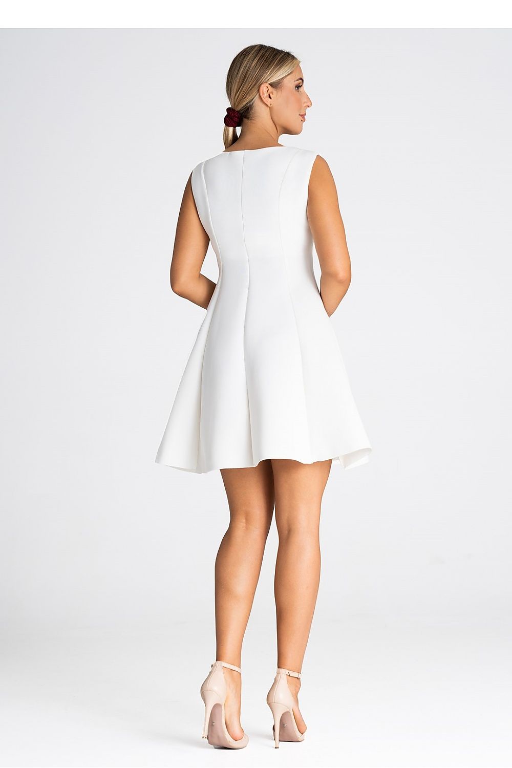 Prestigiously Glamorous Cocktail Dress