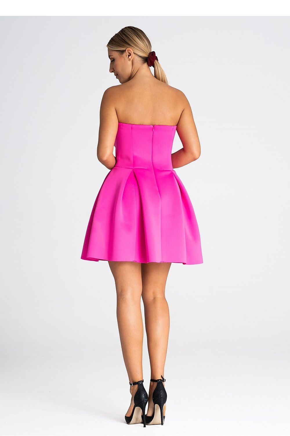 Prestigiously Glamorous Cocktail Dress