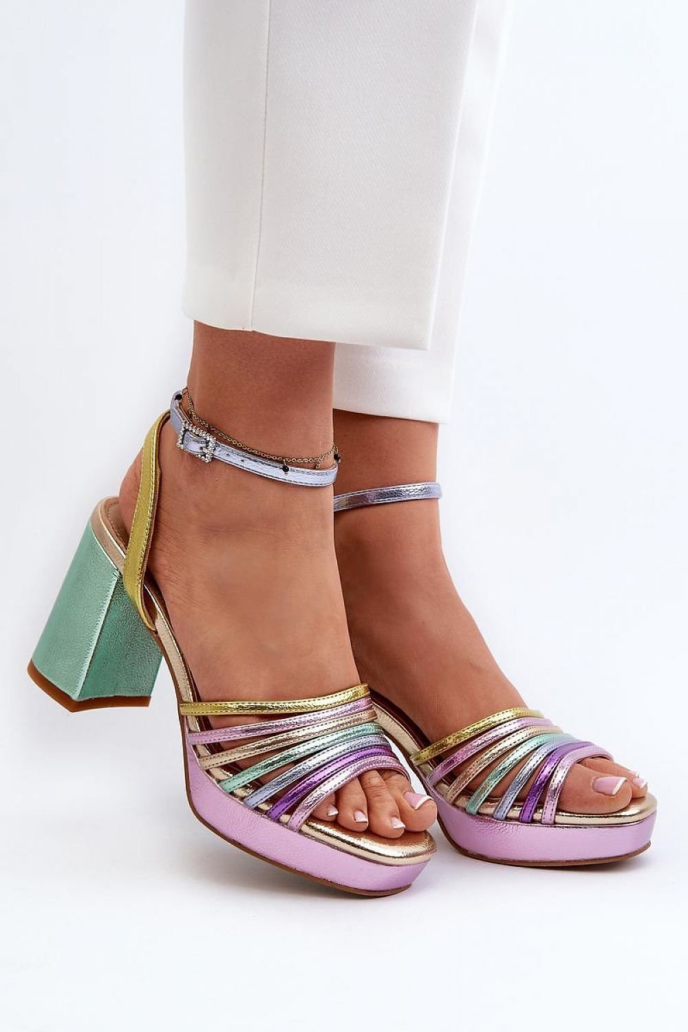 Fashion-Forward Comfortable & Chic Heel Sandals