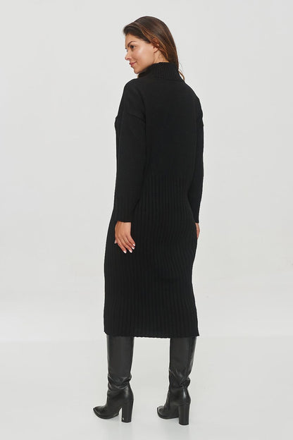 Elegant Ribbed Knit Daydress For All Occasions